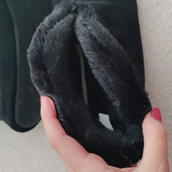 NWOT Plush Fuzzy Memory Foam Boot Slippers - Picture 6 of 8